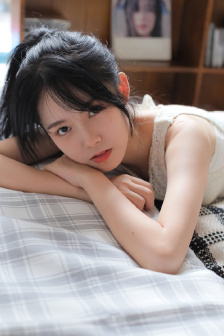 胸是软绵绵的歌词